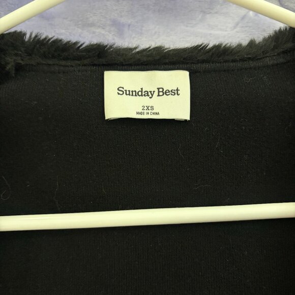 NWT Aritzia Sunday Best Ever Cardigan with Faux Fur Collar in Black - Picture 4 of 7